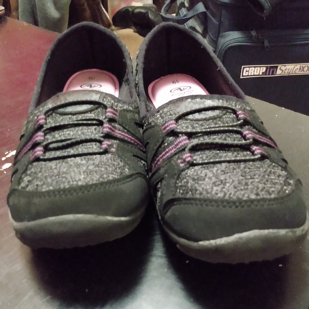 Athletic works 6 1/2 slip ons